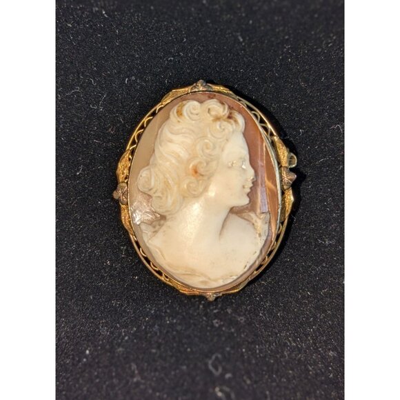 Jewelry - Antique Italian Roman revival shell Cameo with Rose Gold Setting